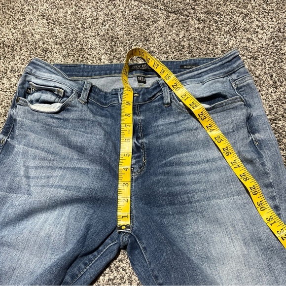 Judy Blue Distressed Boot Cut Light Wash Stretch Jeans Womens 15/32 - Picture 4 of 10